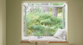 Reading area set up inside Marvin Skycove Window Box