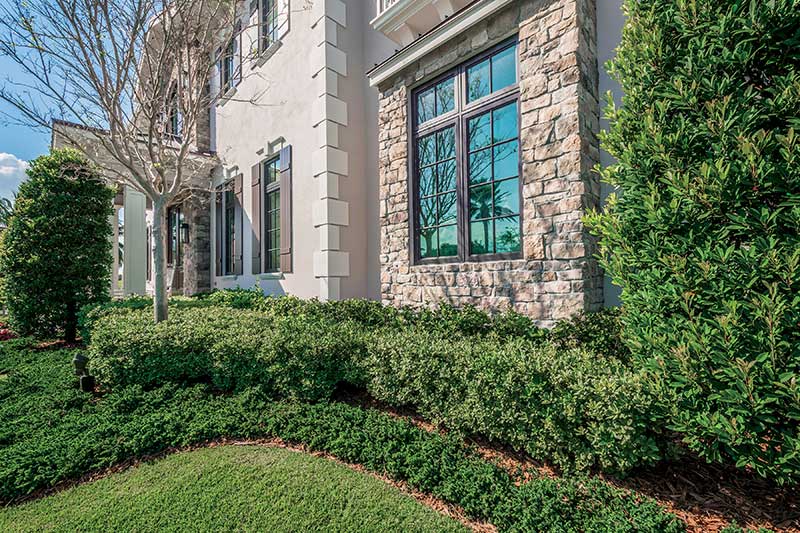 A home in the coastal southeast featuring Marvin Coastline Casement windows.