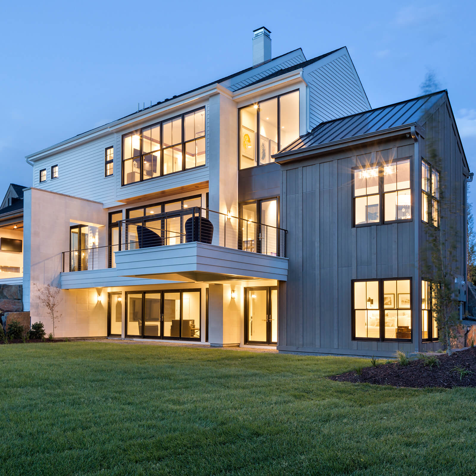 Modern home with Marvin Signature Ultimate Double Hung G2 Windows and Signature Ultimate Inswing French Door